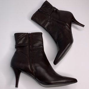 Nine West POWAY Chocolate Brown Leather Pointed Toe Buckle Heel Ankle Boots